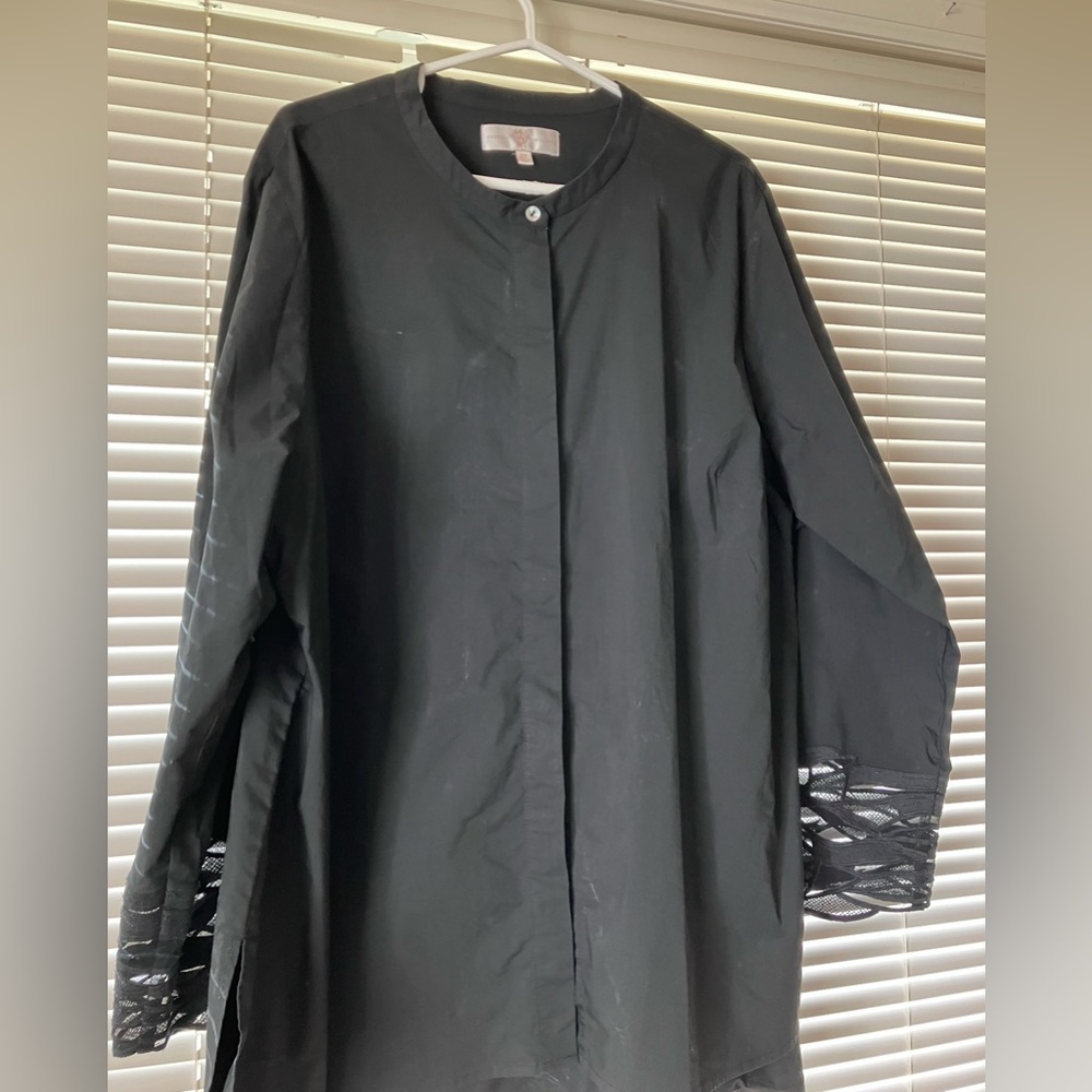 Vanessa Williams   Oversized  blouse